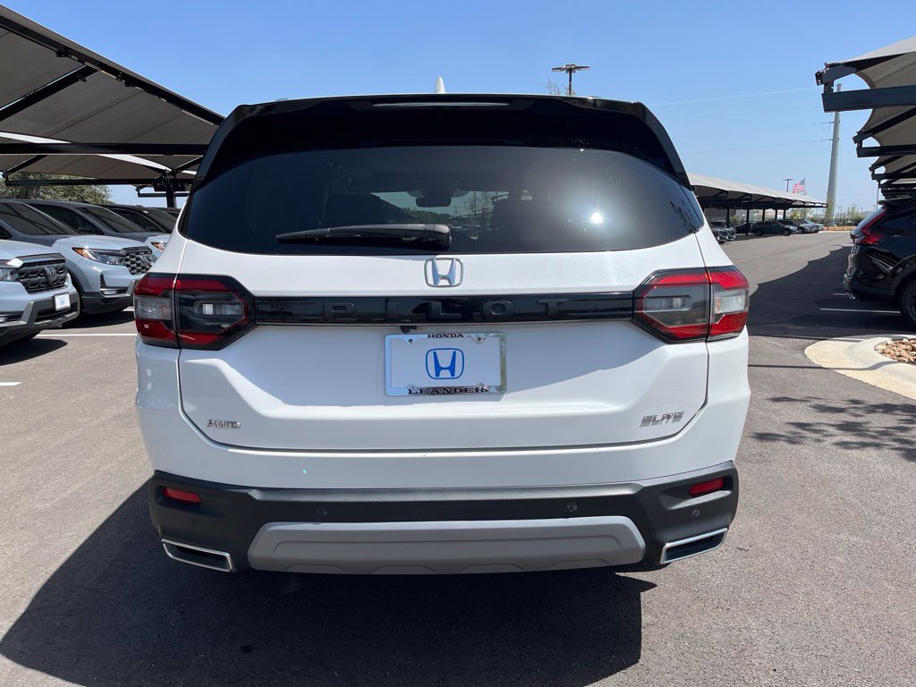 Used 2023 Honda Pilot Elite image 5