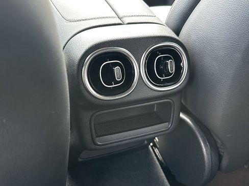 Certified 2025 Mercedes-Benz GLC 300 image 26