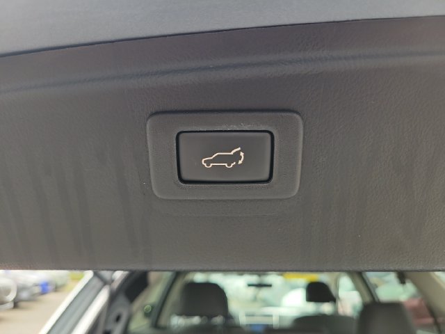 Used 2019 Subaru Outback 2.5i Limited AWD/4WD image 18