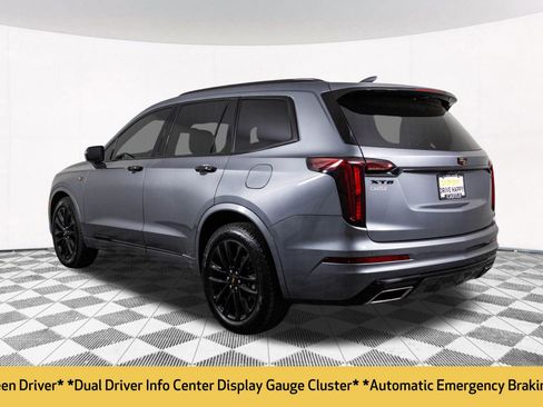 Used 2021 Cadillac XT6 Premium Luxury image 14