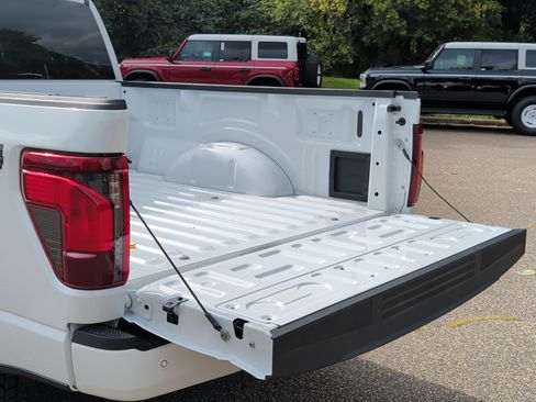 Used 2026 Ford F150 XLT w/ Tow/Haul Package AWD/4WD image 18