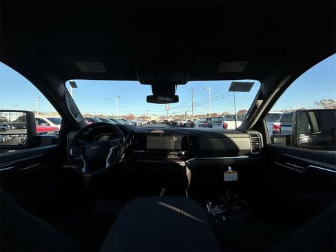 New 2026 Chevrolet Silverado 3500 LT image 10