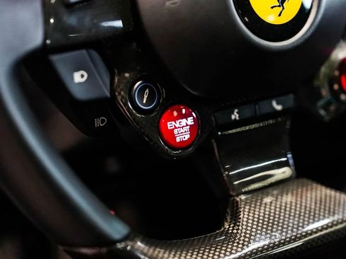 Used 2018 Ferrari GTC4Lusso AWD/4WD image 13