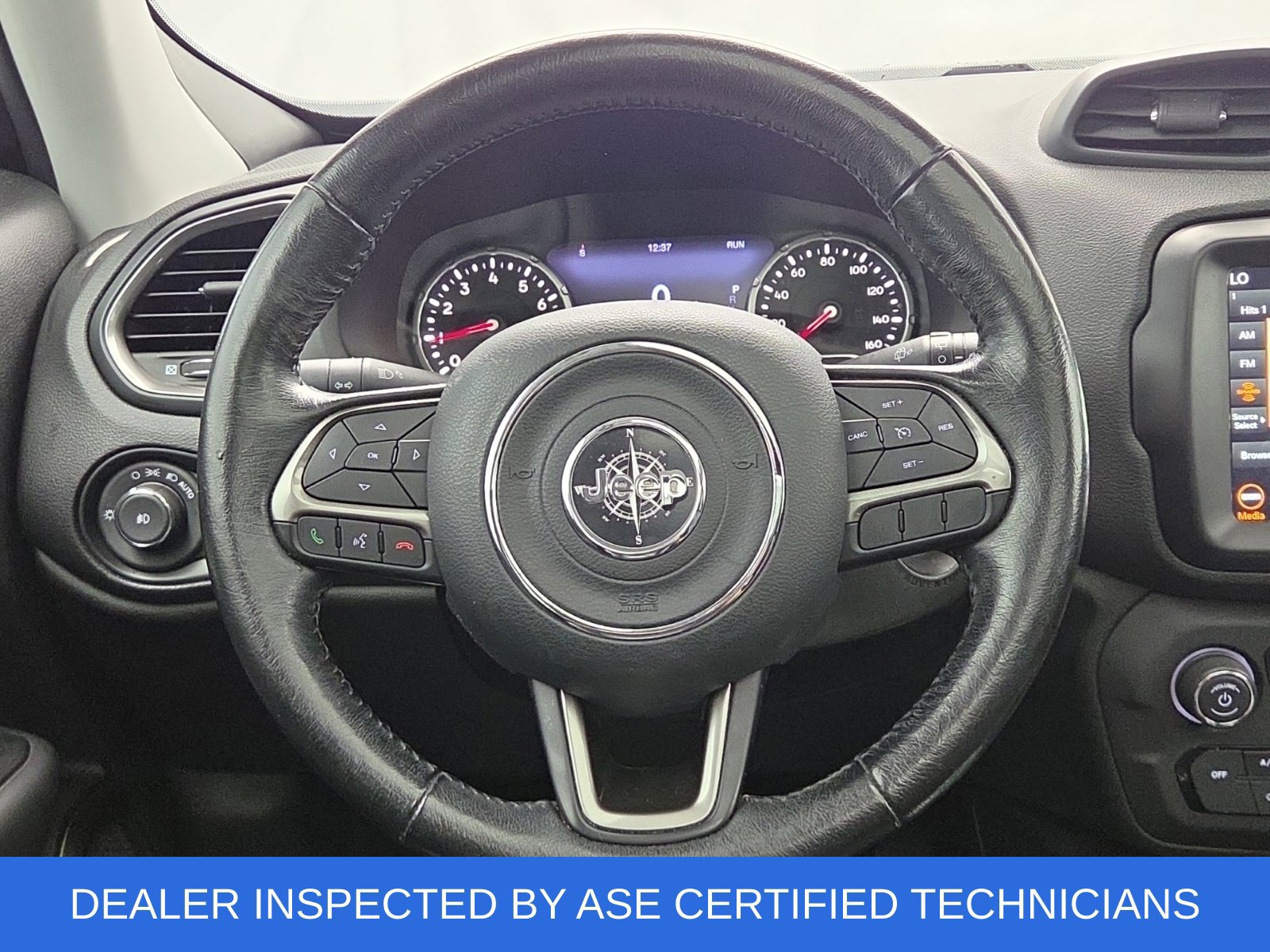 Certified 2018 Jeep Renegade Limited w/ UConnect 8.4 Nav Group AWD/4WD image 22