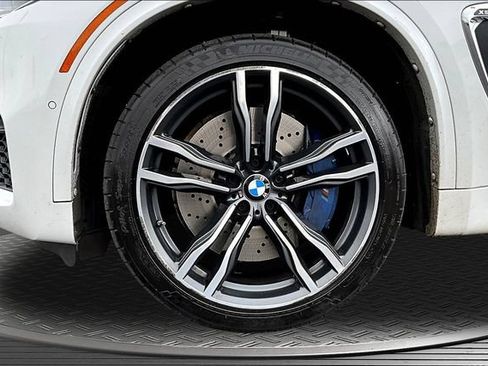 Used 2018 BMW X5 M AWD/4WD image 33