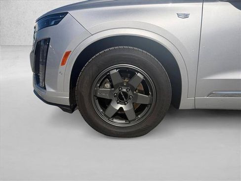 Used 2020 Cadillac XT6 Premium Luxury w/ Platinum Package AWD/4WD image 28