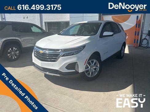 Certified 2022 Chevrolet Equinox LT image 1