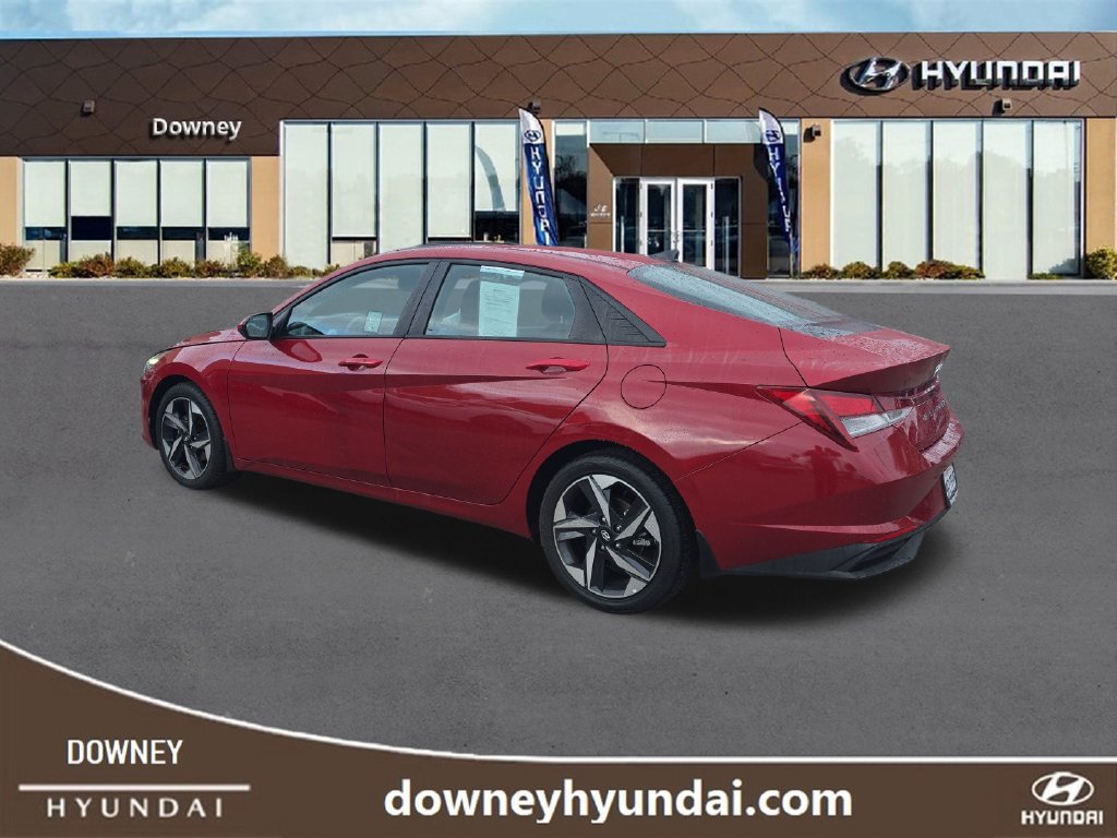 Used 2023 Hyundai Elantra SEL w/ Convenience Package FWD image 3