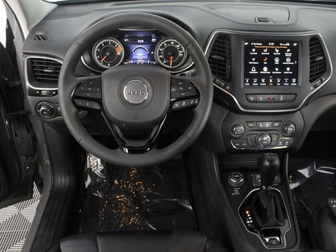 Used 2023 Jeep Cherokee Altitude Lux image 10