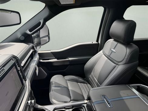 New 2026 Ford F250 Platinum AWD/4WD image 17