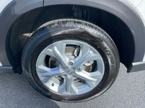 Certified 2025 Honda HR-V LX image 42