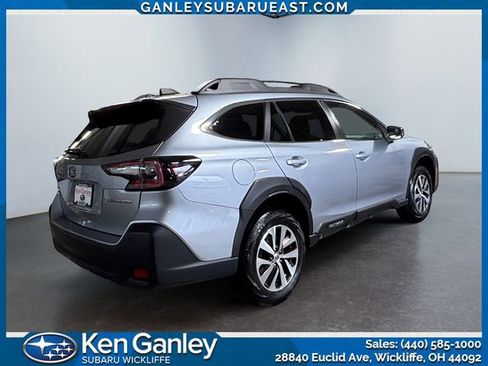 Certified 2023 Subaru Outback Premium image 5