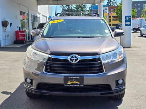 Used 2015 Toyota Highlander XLE AWD/4WD image 8