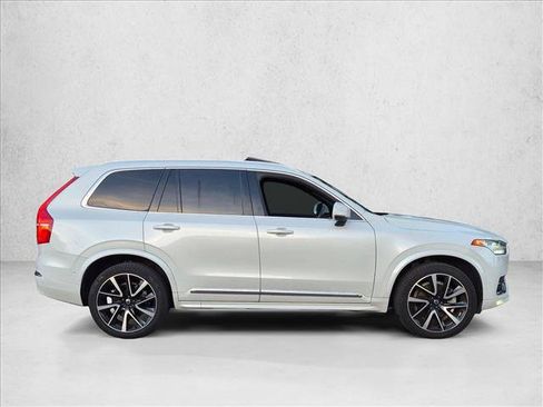 Used 2023 Volvo XC90 B5 Plus w/ Protection Package Premier AWD/4WD image 4