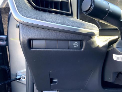 Used 2026 Nissan Kicks SV w/ Charging Package FWD image 30