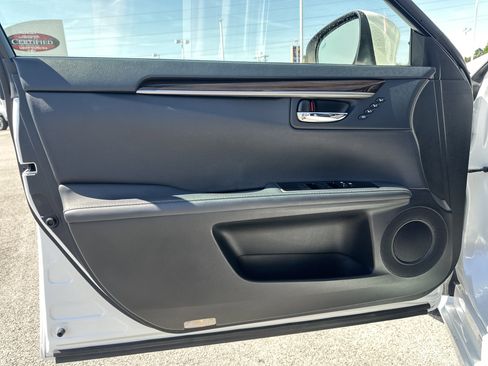 Used 2016 Lexus ES 350 w/ Premium Package w/Wood Trim FWD image 10