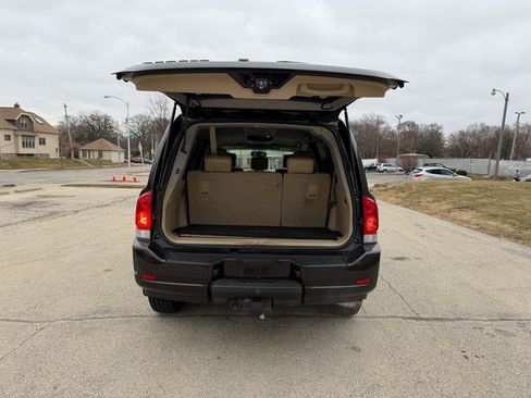 Used 2013 Nissan Armada SV image 8