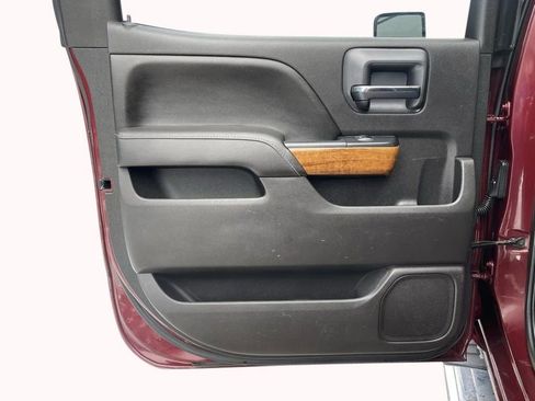 Used 2017 Chevrolet Silverado 2500 High Country image 14