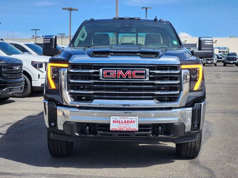 New 2025 GMC Sierra 2500 SLT w/ SLT Premium Package image 7