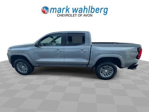 Used 2024 Chevrolet Colorado LT w/ LT Convenience Package image 5