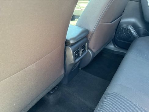 Used 2025 Toyota RAV4 LE AWD/4WD image 26
