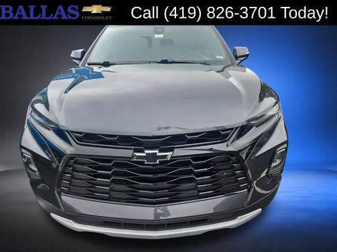 Used 2022 Chevrolet Blazer LT FWD image 2