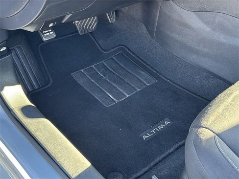 Used 2024 Nissan Altima 2.5 S image 16