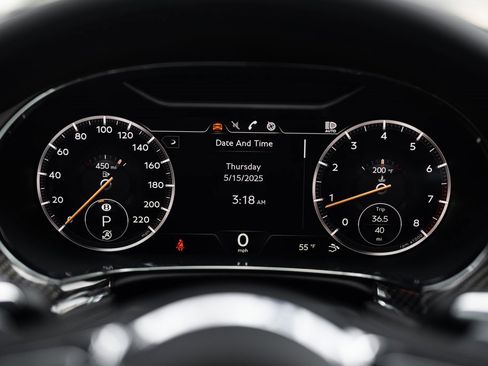Used 2024 Bentley Continental GT image 12