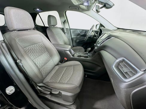 Used 2020 Chevrolet Equinox LT w/ Driver Convenience Package image 30