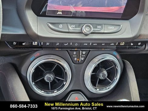 Used 2022 Chevrolet Camaro ZL1 image 19