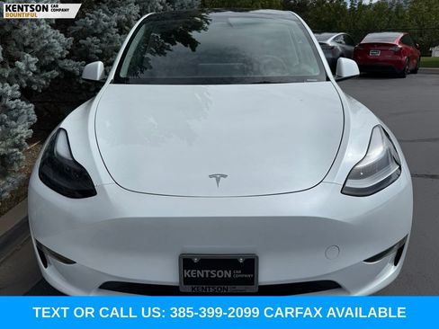 Used 2024 Tesla Model Y Long Range AWD/4WD image 2