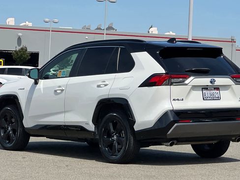 Used 2019 Toyota RAV4 XSE w/ Carpet Mat Package AWD/4WD image 7