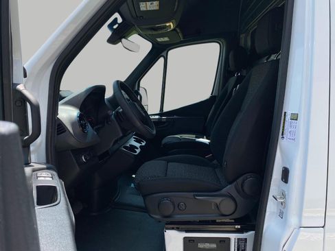 New 2025 Mercedes-Benz Sprinter 2500 image 21
