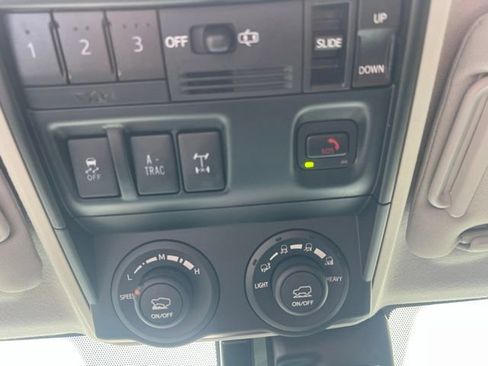 Used 2023 Toyota 4Runner TRD Off-Road Premium w/ Moonroof Package AWD/4WD image 22