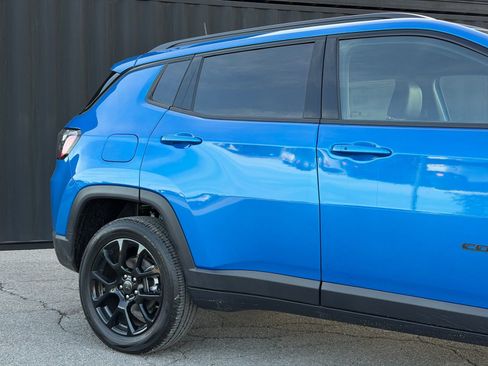 New 2026 Jeep Compass Latitude image 5