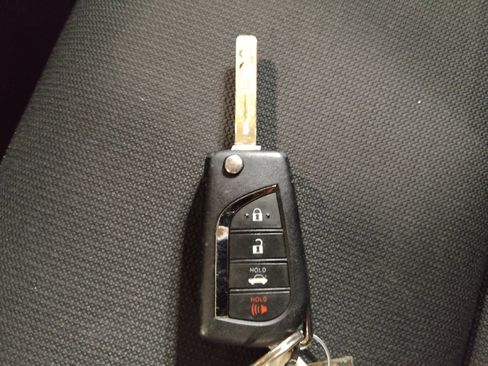 Used 2023 Toyota Corolla LE FWD image 32