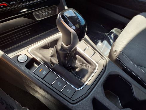 New 2026 Volkswagen Jetta SEL FWD image 17