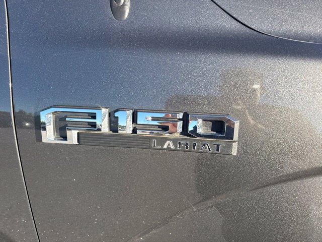 Used 2019 Ford F150 Lariat w/ Equipment Group 502A Luxury AWD/4WD image 12