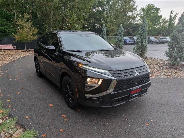 Used 2022 Mitsubishi Eclipse Cross LE FWD image 7