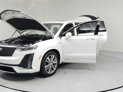 Used 2020 Cadillac XT6 Premium Luxury w/ Platinum Package image 9