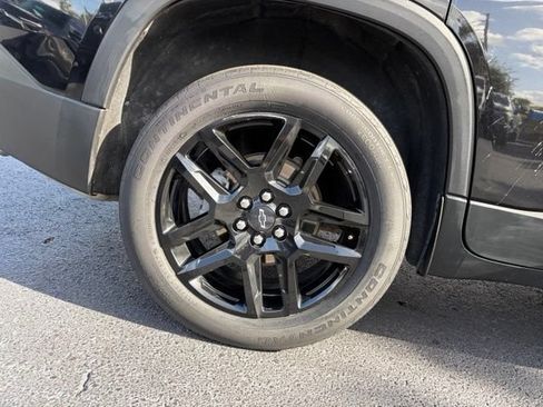 Used 2021 Chevrolet Traverse LS w/ LPO, Cargo Package FWD image 7