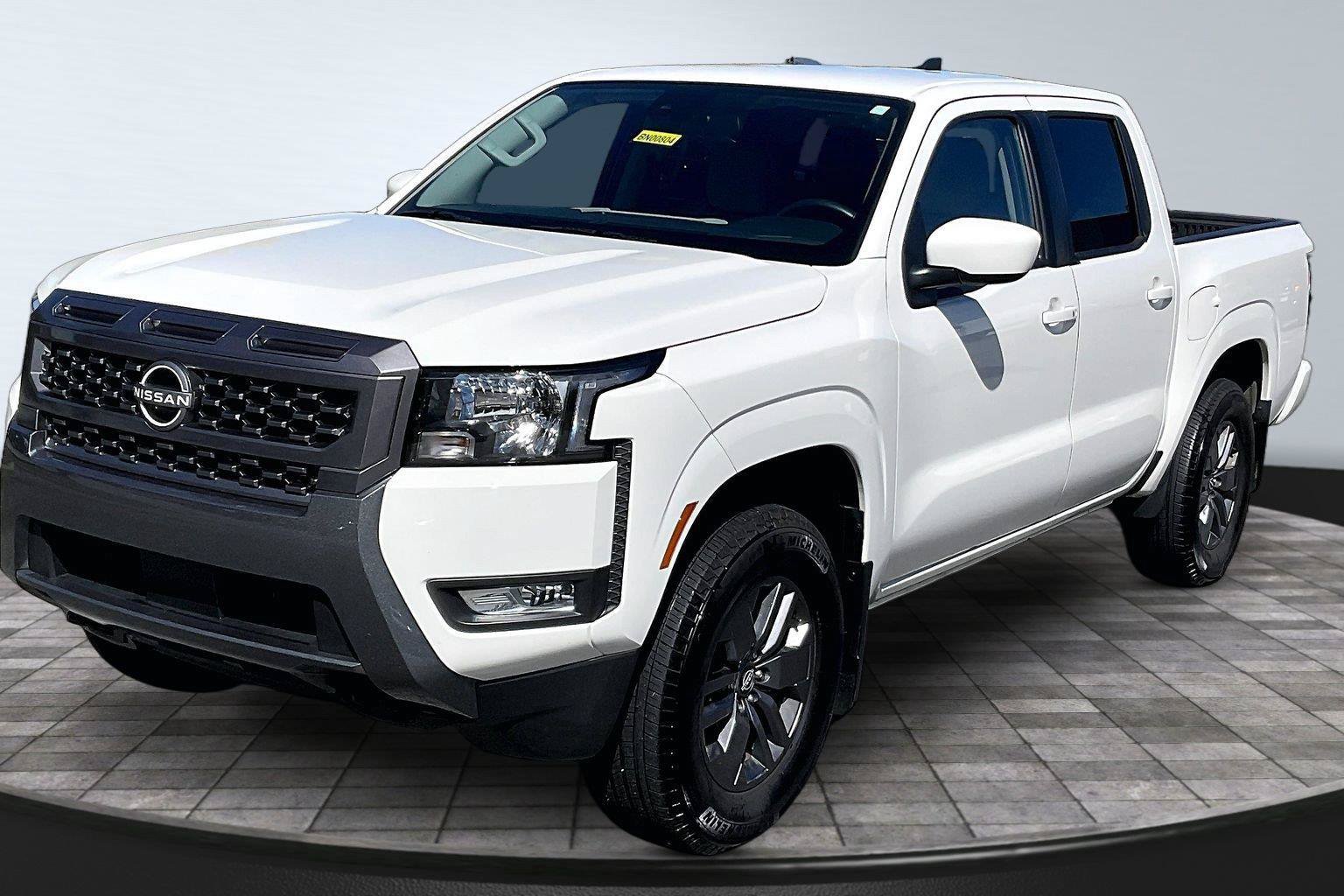 Certified 2025 Nissan Frontier SV w/ SV Convenience Package AWD/4WD image 11