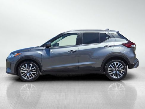 Used 2024 Nissan Kicks SV FWD image 8