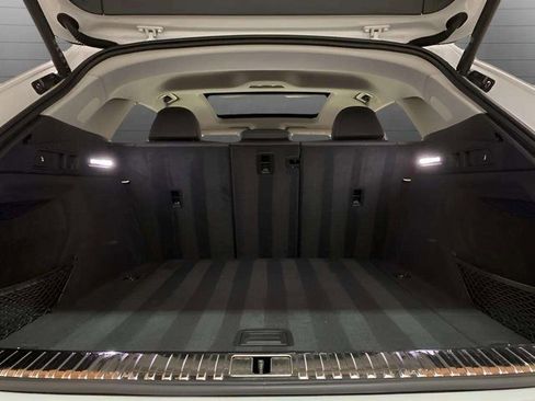 Used 2024 Audi Q8 e-tron Premium Plus w/ Premium Plus Package image 89