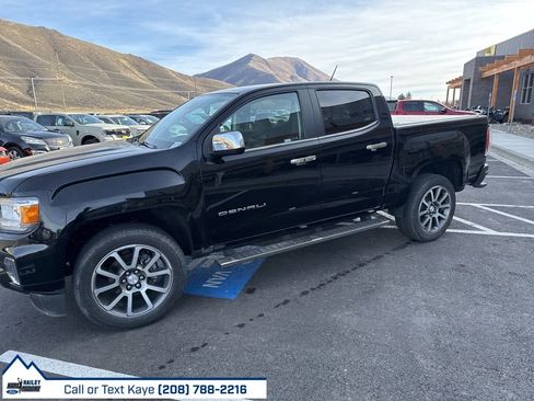 Used 2021 GMC Canyon Denali image 6