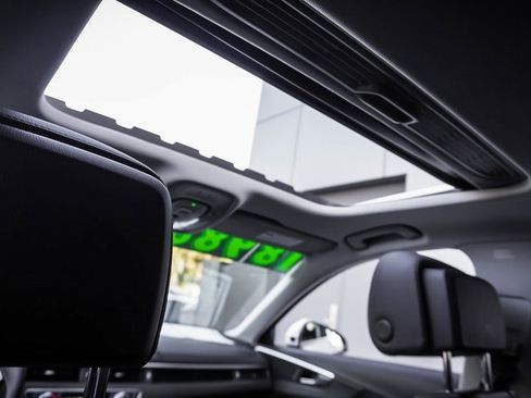 Used 2019 Audi A4 2.0T Premium image 21