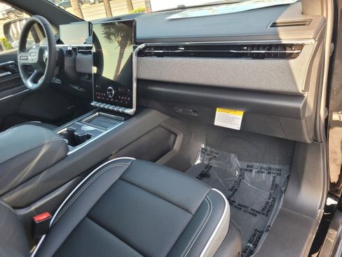 New 2026 GMC Sierra EV Elevation w/ Premium Package image 18