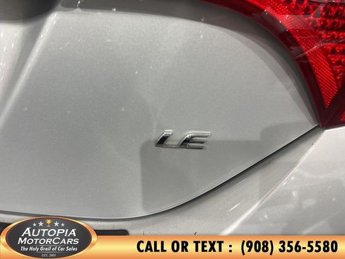 Used 2017 Toyota Corolla LE w/ LE Premium Package w/Moonroof FWD image 32