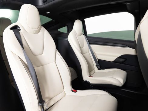 Used 2023 Tesla Model X Plaid image 28