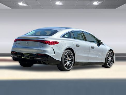 Certified 2022 Mercedes-Benz EQS 580 4MATIC Sedan image 8